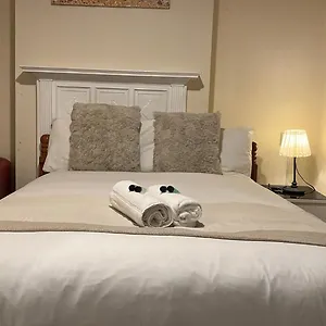Eltham Stay Guest house