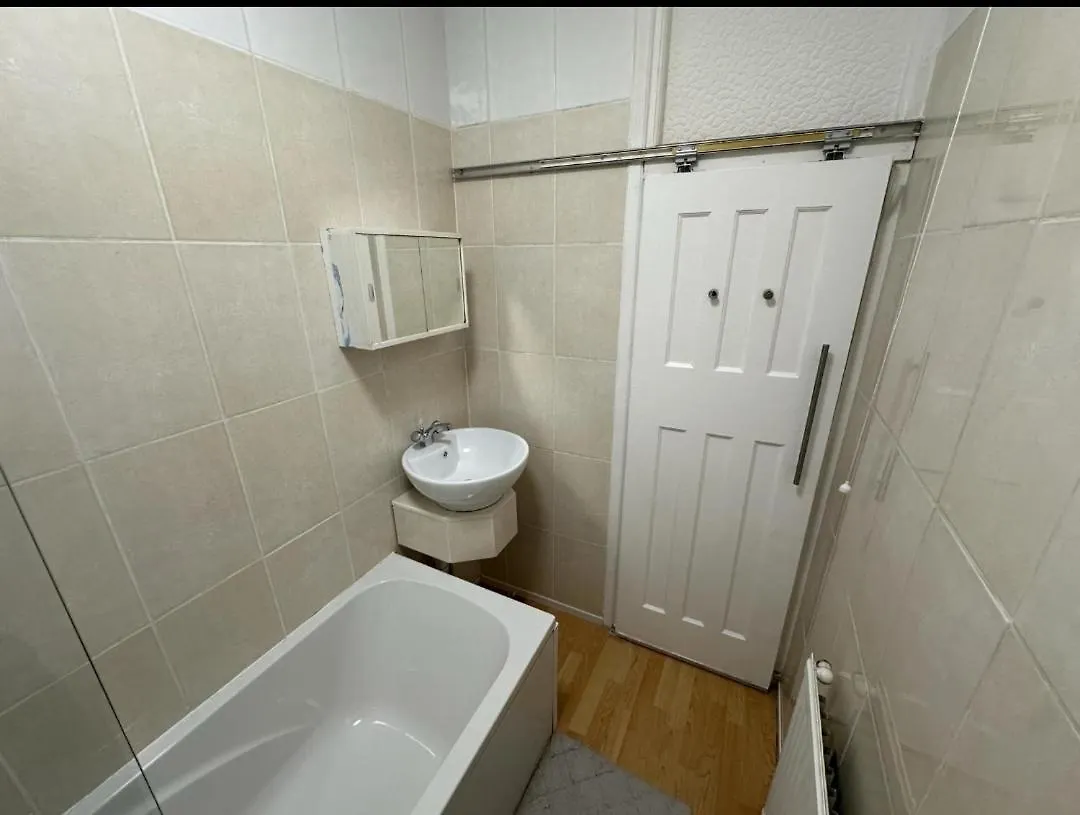 Queenel Room Eltham 0*,  United Kingdom